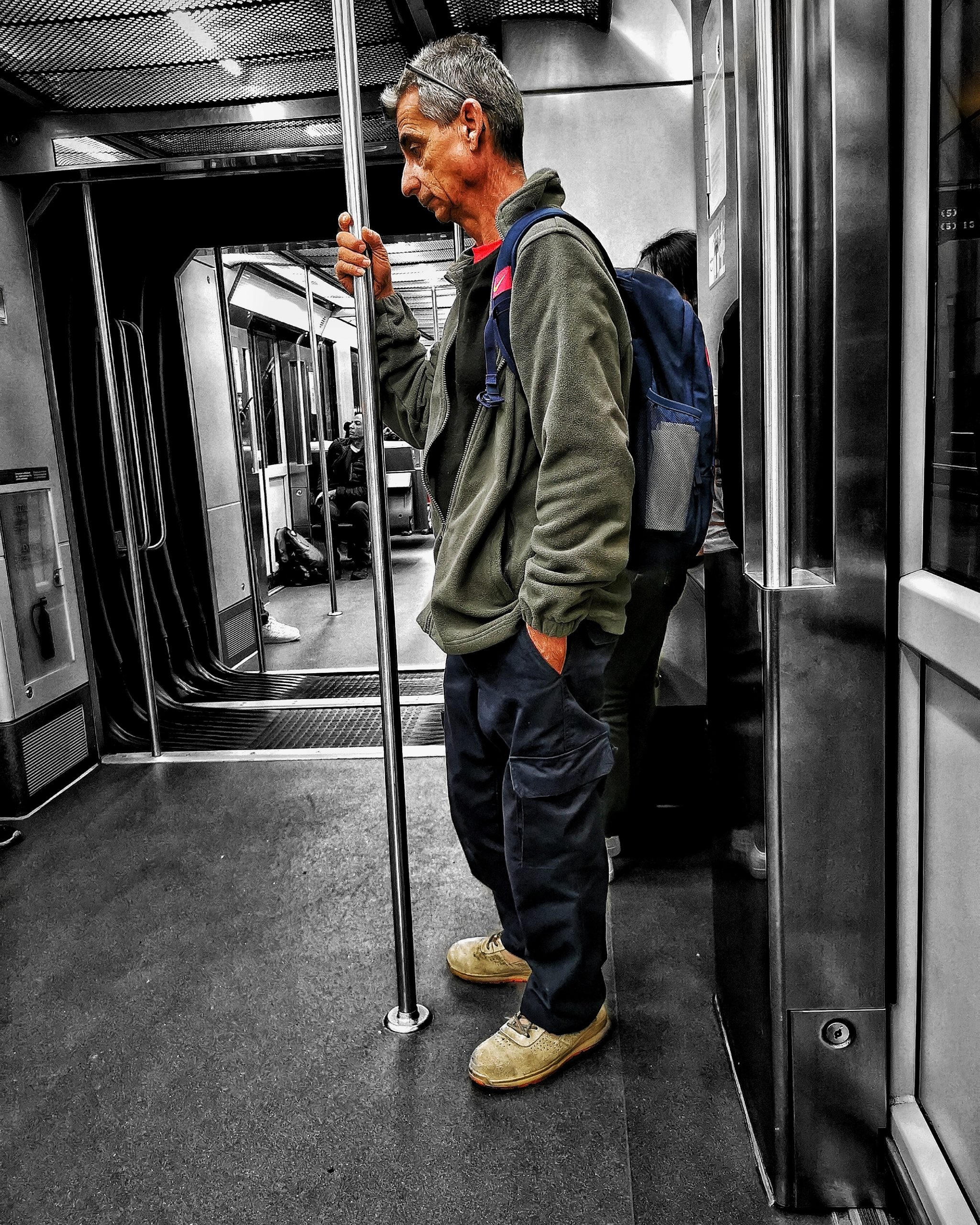 Jende – Gente 92 |  Historias Urbanas en el Metro | Fotografia Creativa movil Ibarakaldo