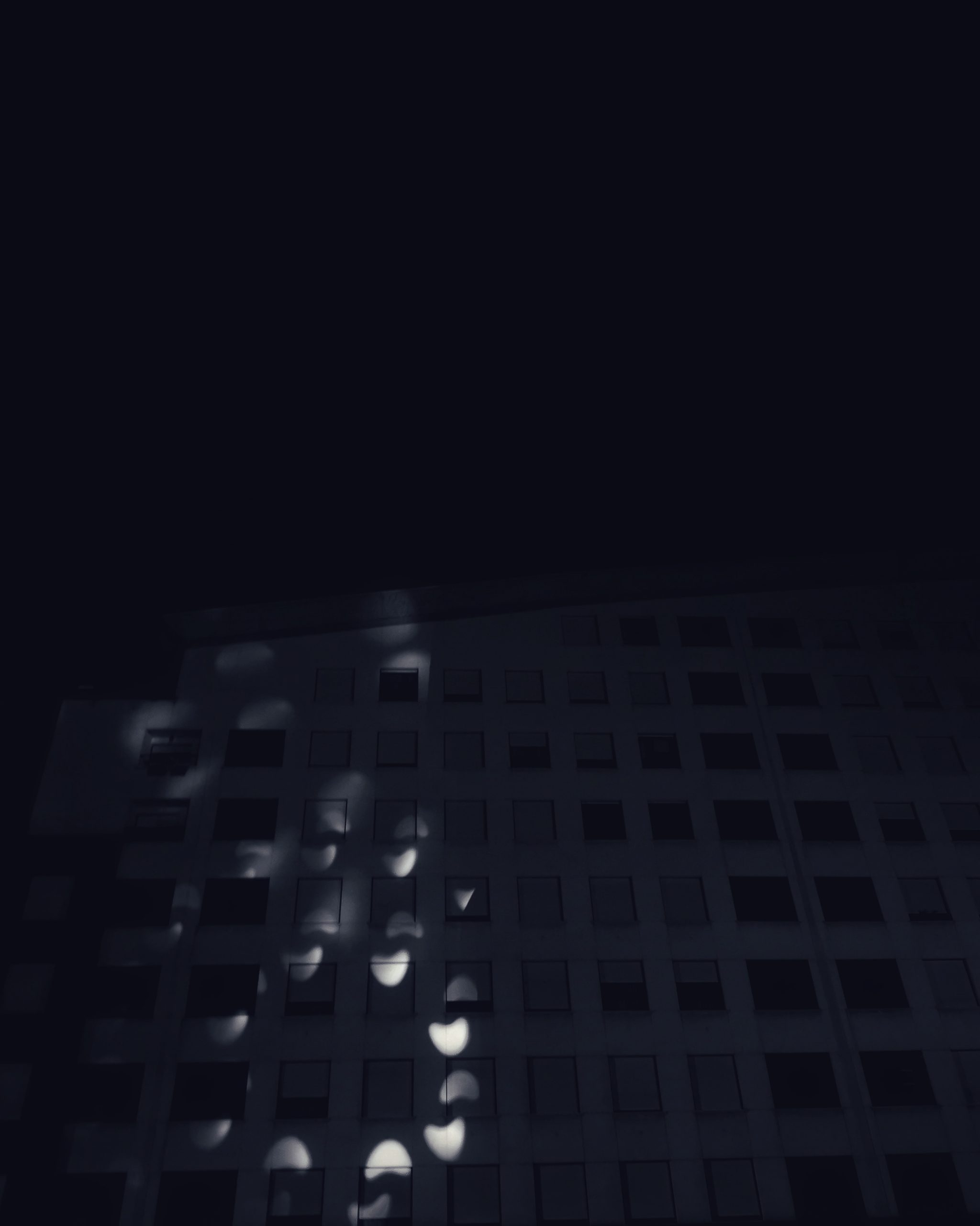 La Noche me Confunde 2 – Fotografía creativa móvil en Barakaldo | Ibarakaldo