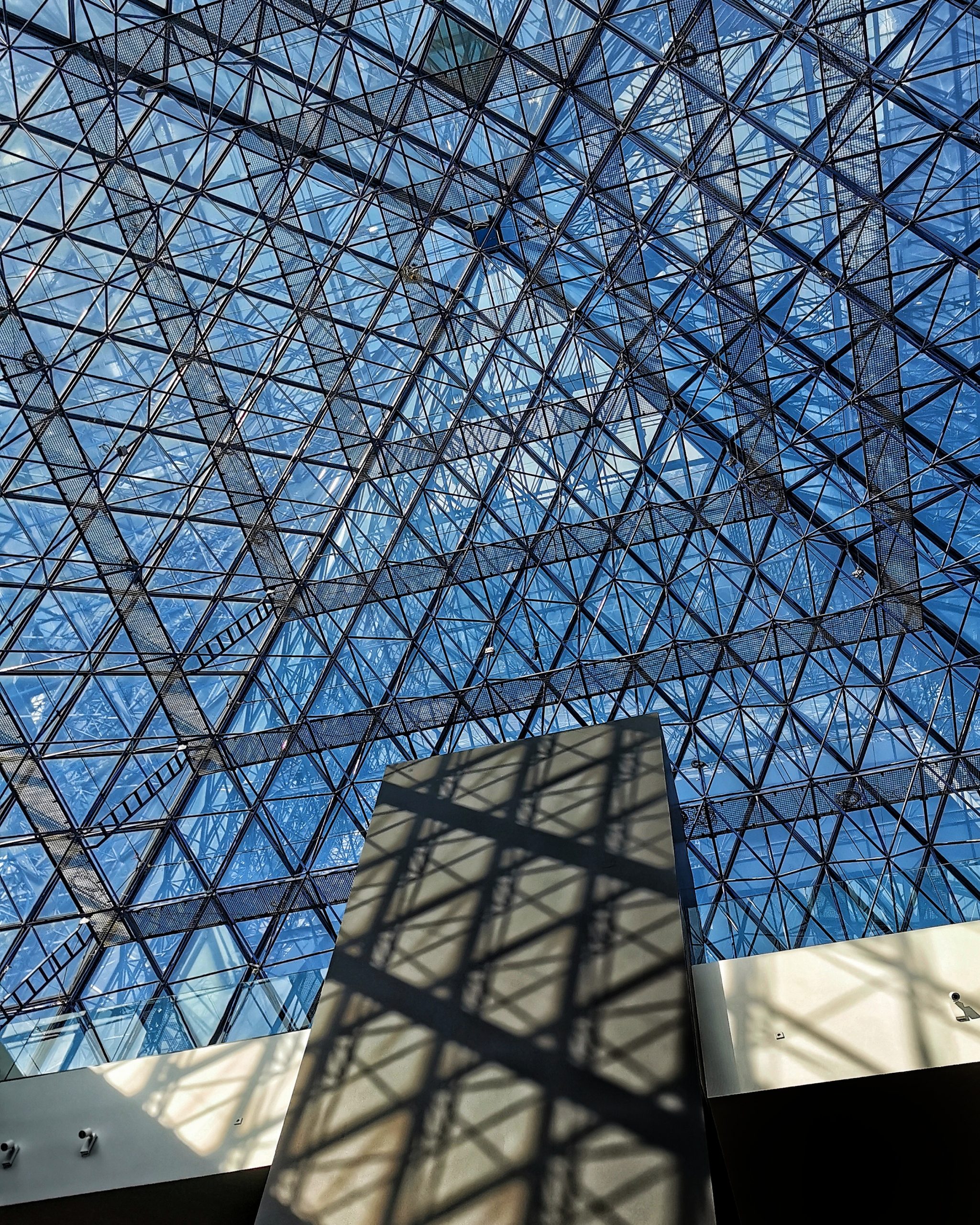 EL Louvre de Barakaldo  Max Center – Fotografía creativa móvil en Barakaldo | Ibarakaldo