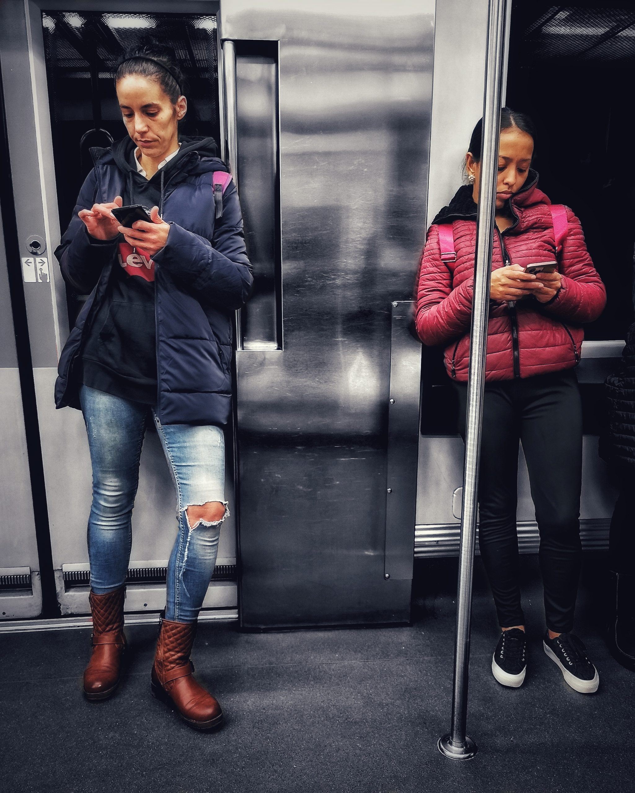 Jende – Gente 98   |  Historias Urbanas en el Metro | Fotografia Creativa movil Ibarakaldo