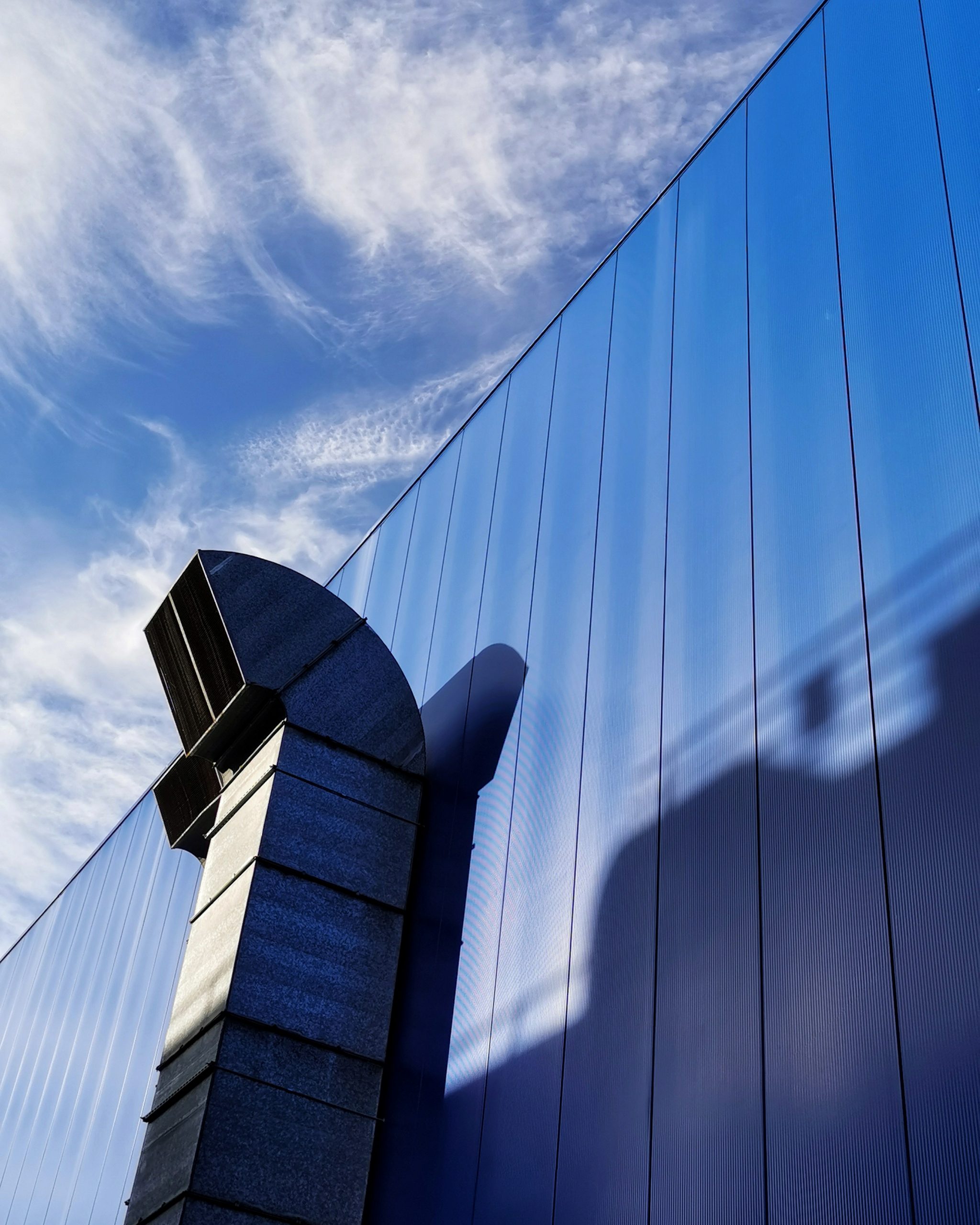 In BLUE – Fotografía creativa móvil en Barakaldo | Ibarakaldo