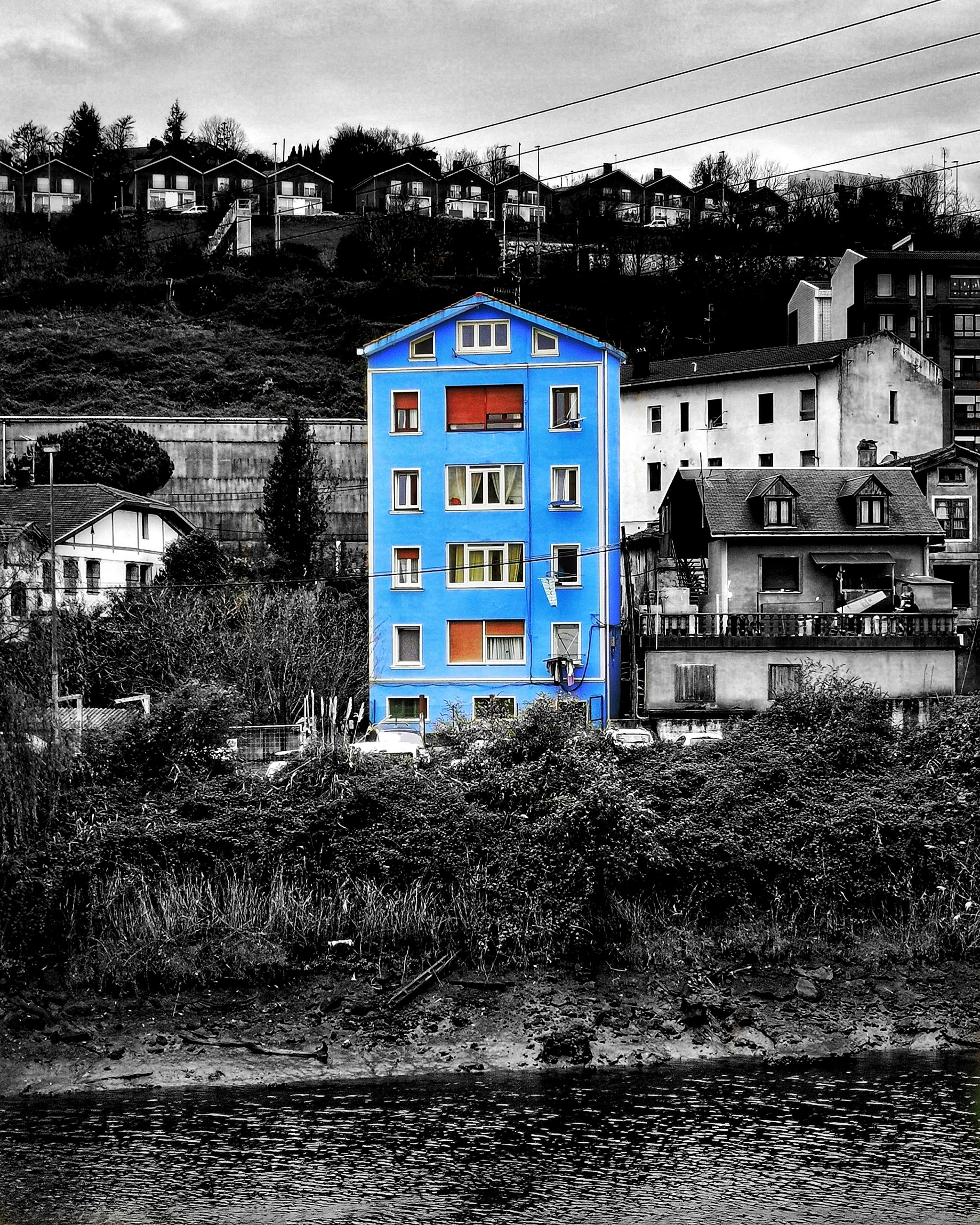 Desaturado Selectivo | In Blue..Da Ba Dee 2 | Momentos Splash (Cut Out). Fotografía Creativa Ibarakaldo