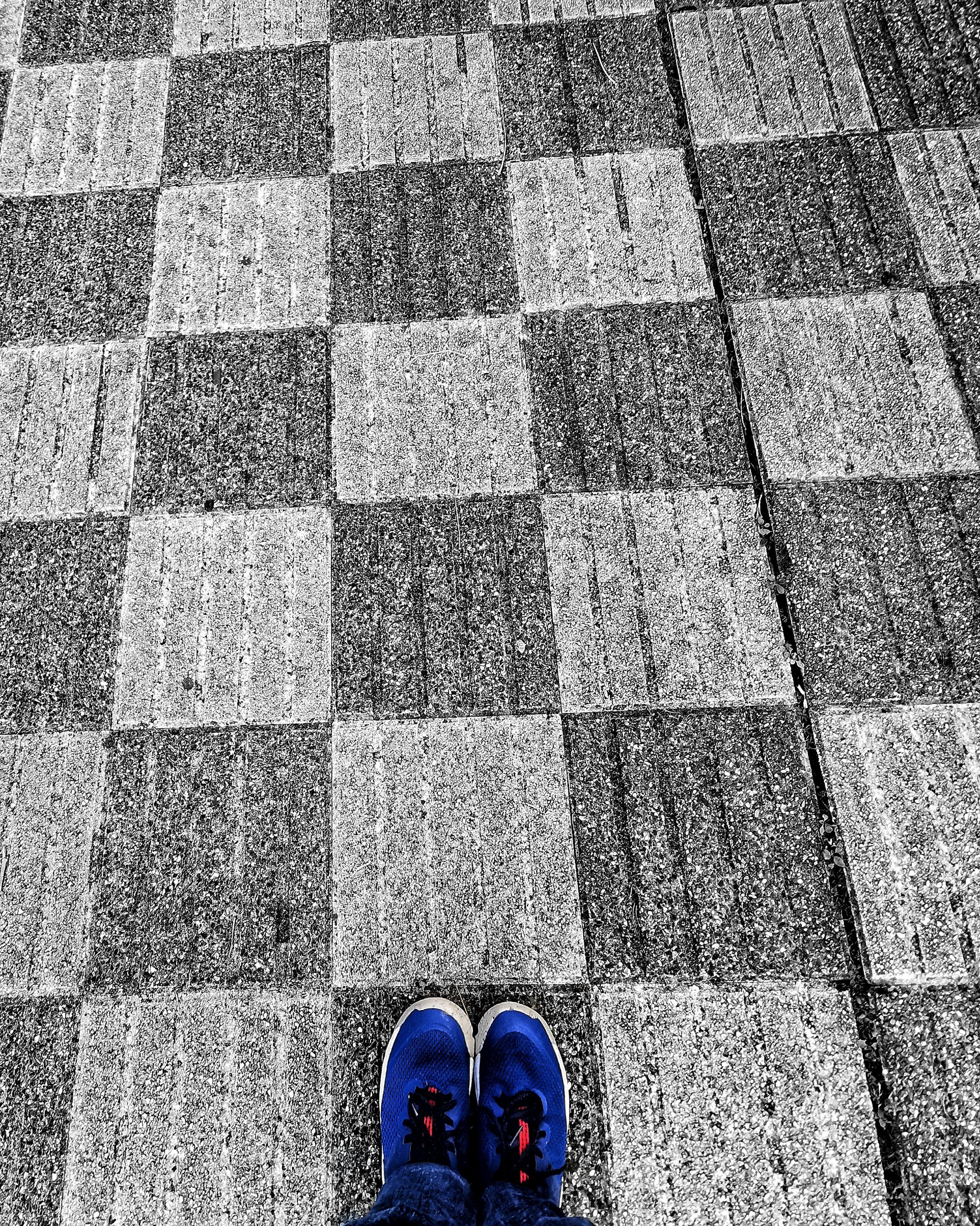 Desaturado Selectivo | Peon Alfil Torre… Jaque | Momentos Splash (Cut Out). Fotografía Creativa Ibarakaldo