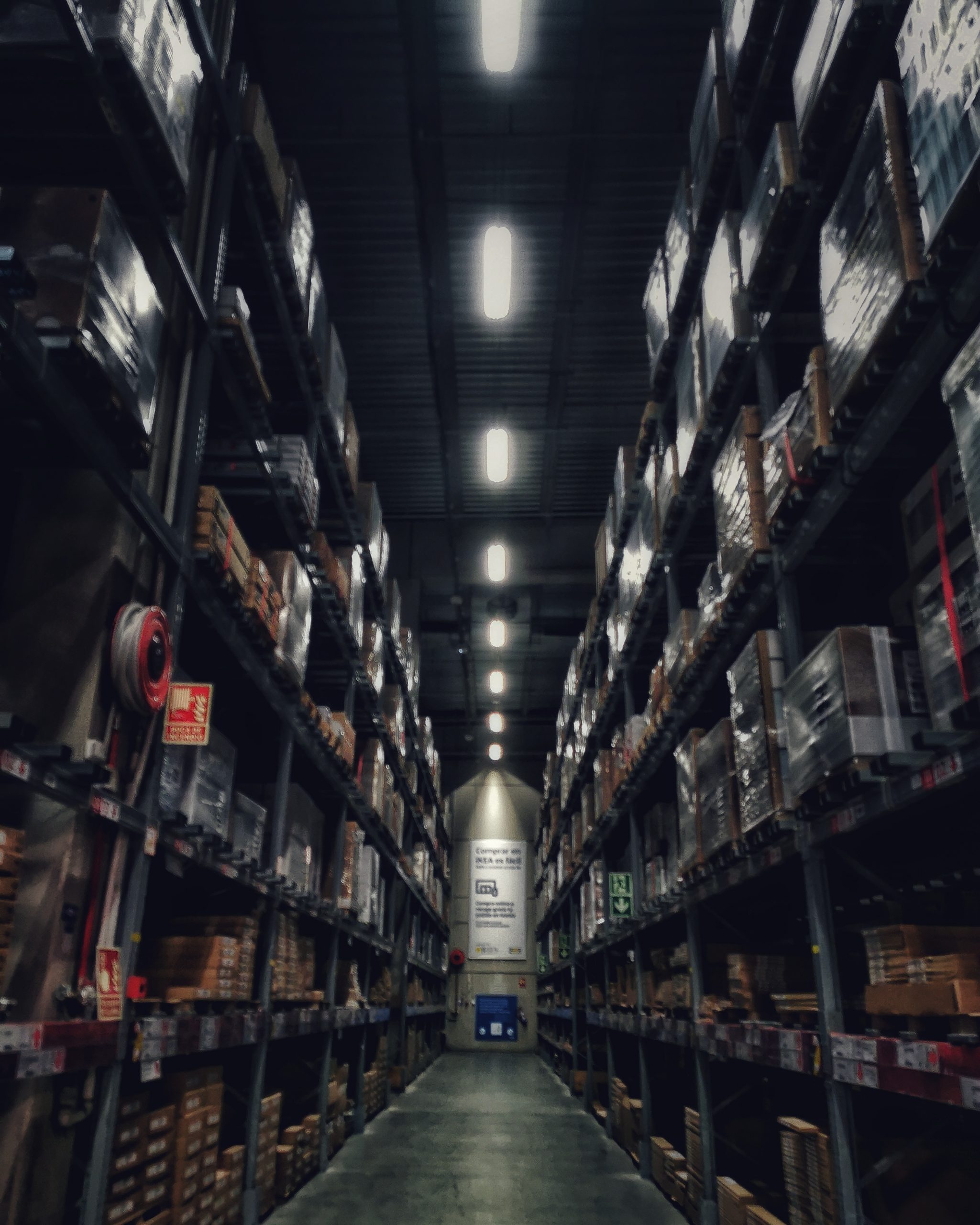 FUNNY. Yo fui un superviviente de IKEA 2…  – Fotografía creativa móvil en Barakaldo | Ibarakaldo