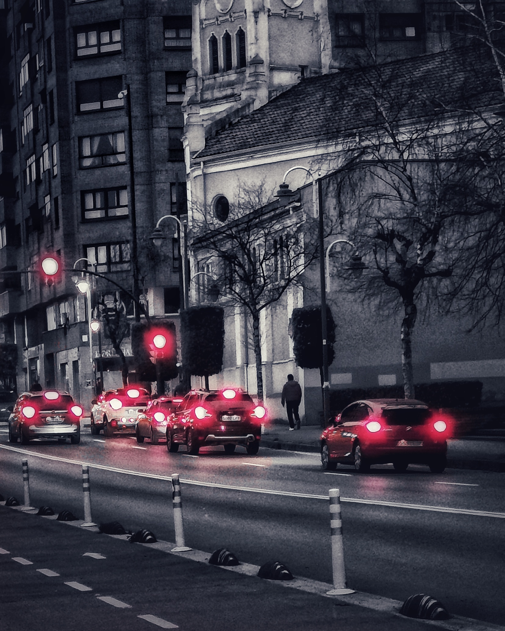 Desaturado Selectivo | City Lights .. | Momentos Splash (Cut Out). Fotografía Creativa Ibarakaldo