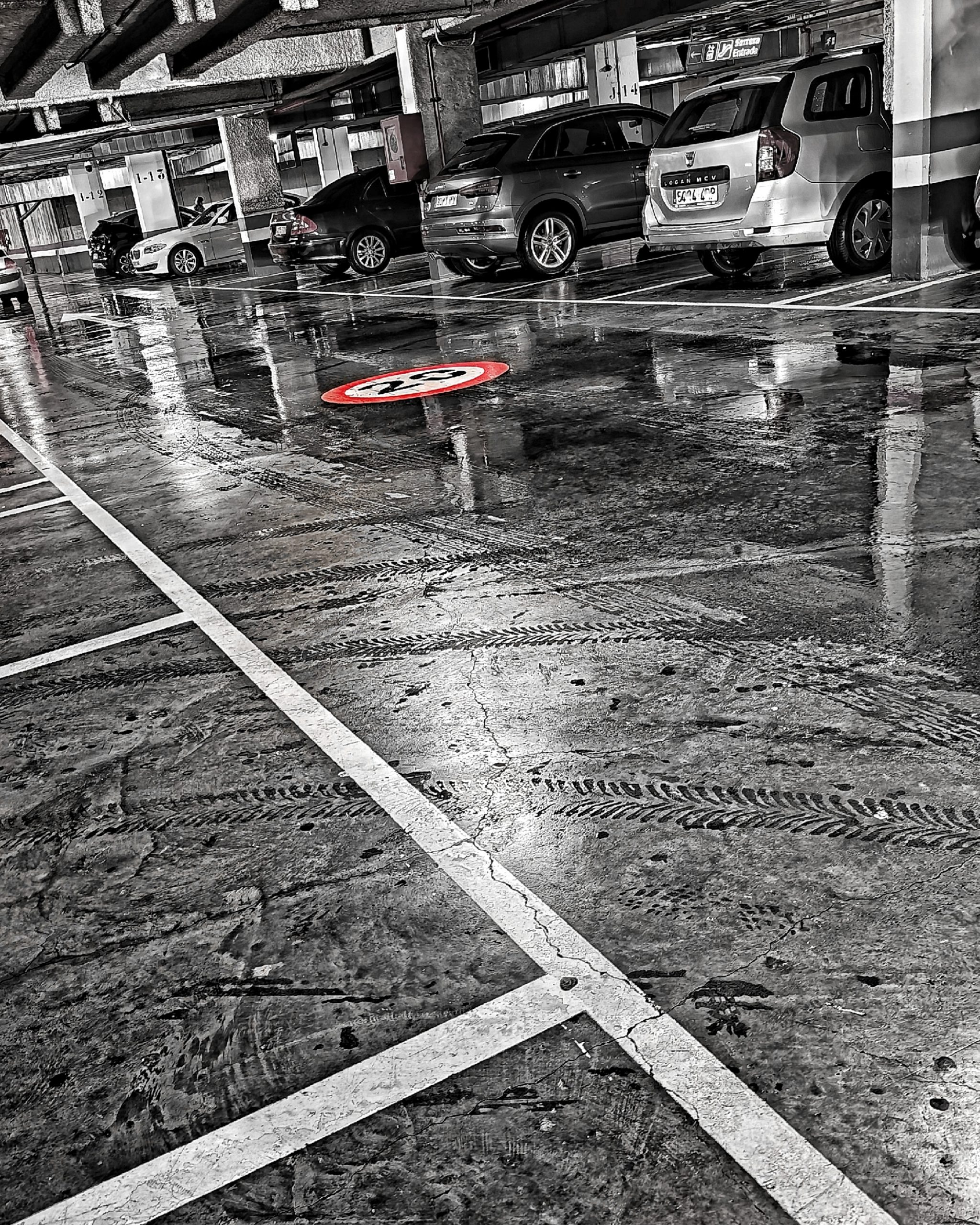 Desaturado Selectivo | Señales… | Momentos Splash (Cut Out). Fotografía Creativa Ibarakaldo