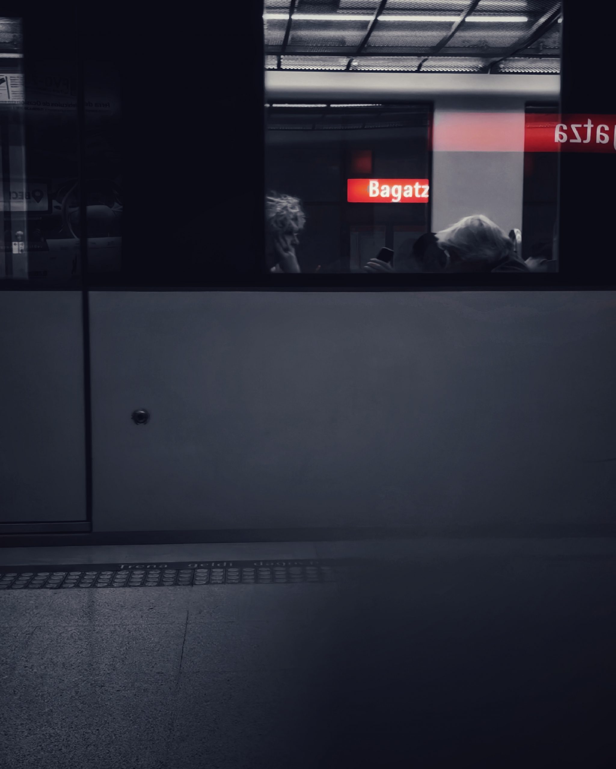 Metro Bilbao. Día a Dia 3  | Momentos Splash (Cut Out). Fotografía Creativa Ibarakaldo