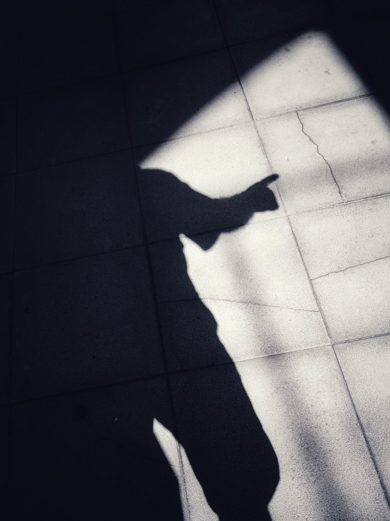 Te acuso, a ti… – Fotografía creativa móvil en Barakaldo | Ibarakaldo