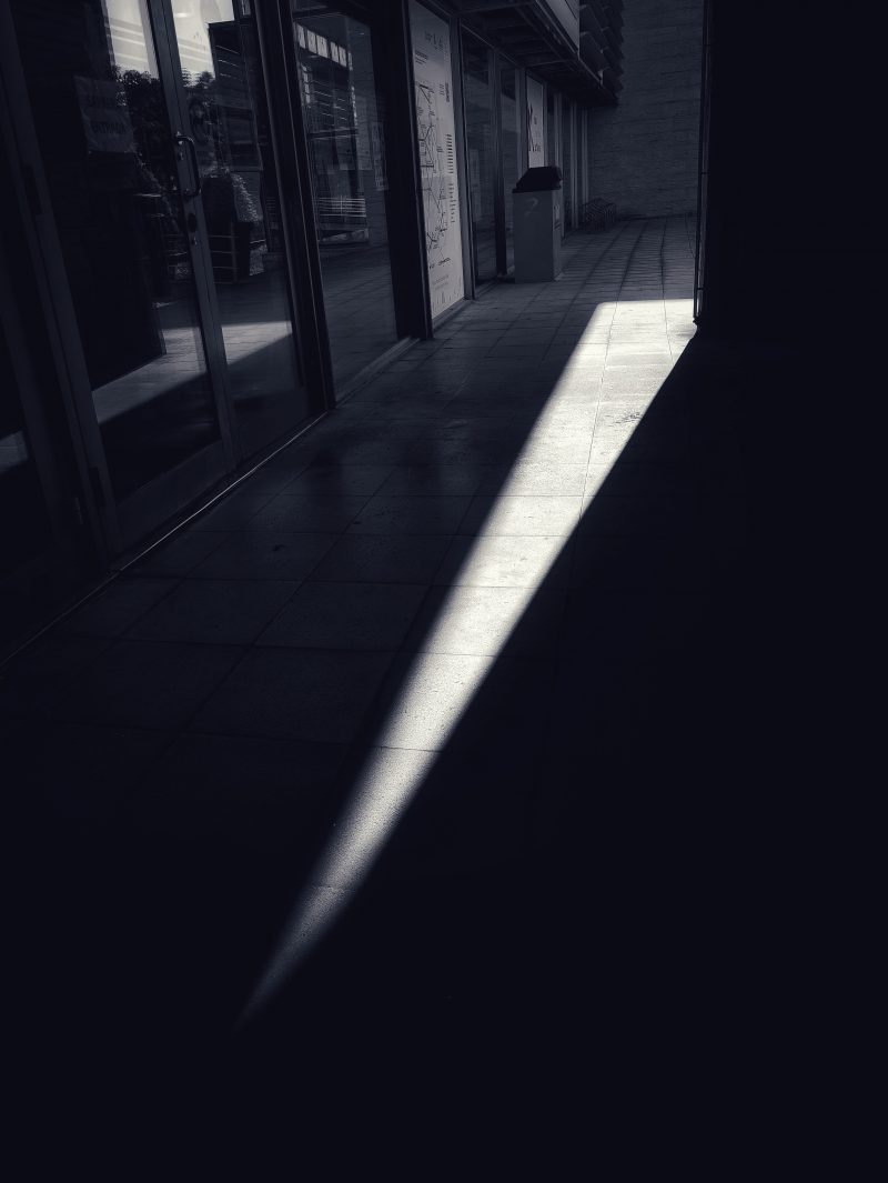 Triangulo de Luz– Fotografía creativa móvil en Barakaldo | Ibarakaldo