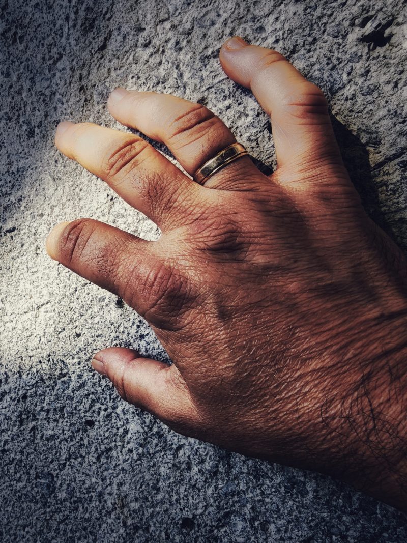 The Hand 21 – Fotografía creativa móvil en Barakaldo | Ibarakaldo