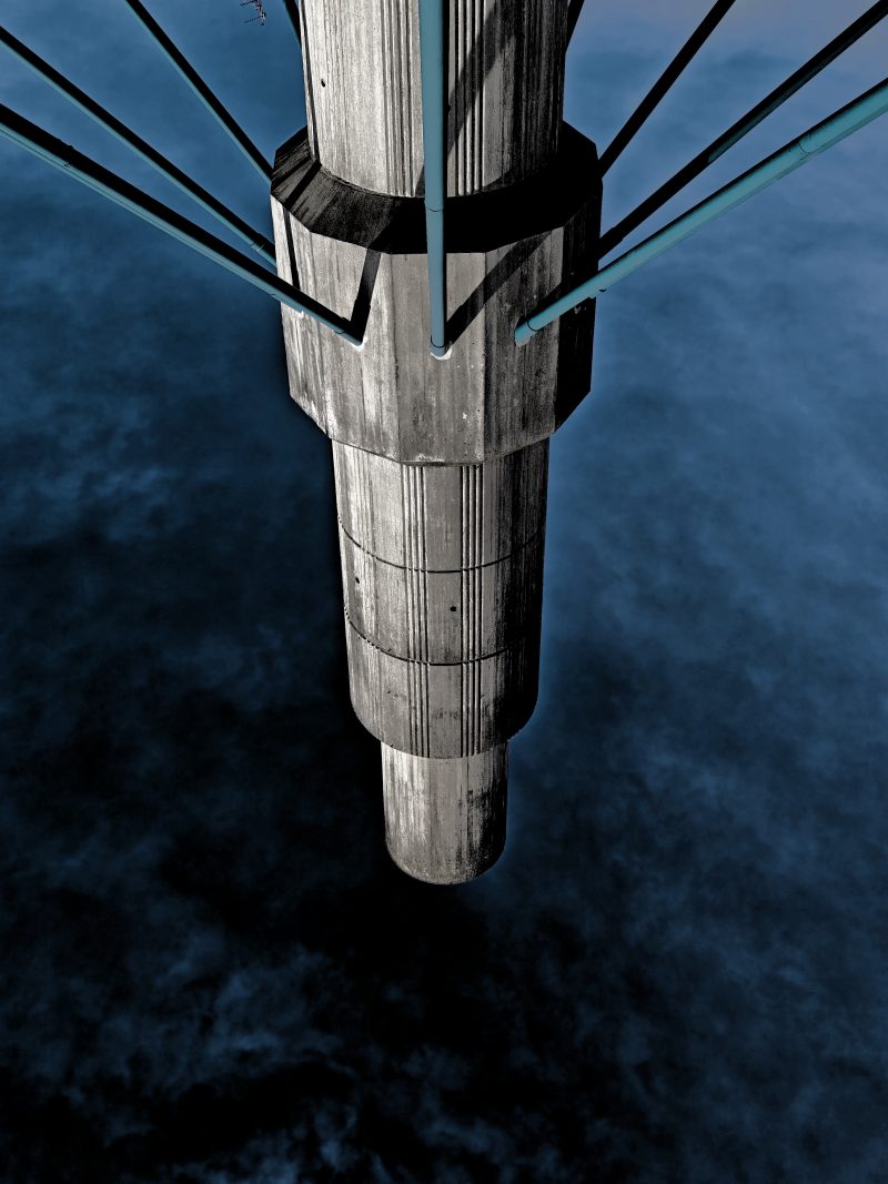 Satélite orbitando sobre la Tierra… – Fotografía creativa móvil en Barakaldo | Ibarakaldo