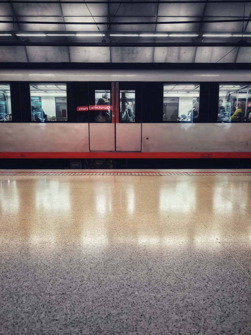 Desaturado Selectivo| Ventanas al Tiempo | Momentos Splash (Cut Out). Fotografía Creativa Ibarakaldo