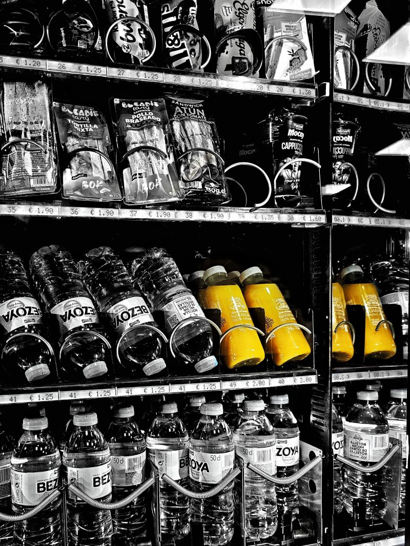 Desaturado Selectivo| Yellow Bottle | Momentos Splash (Cut Out). Fotografía Creativa Ibarakaldo