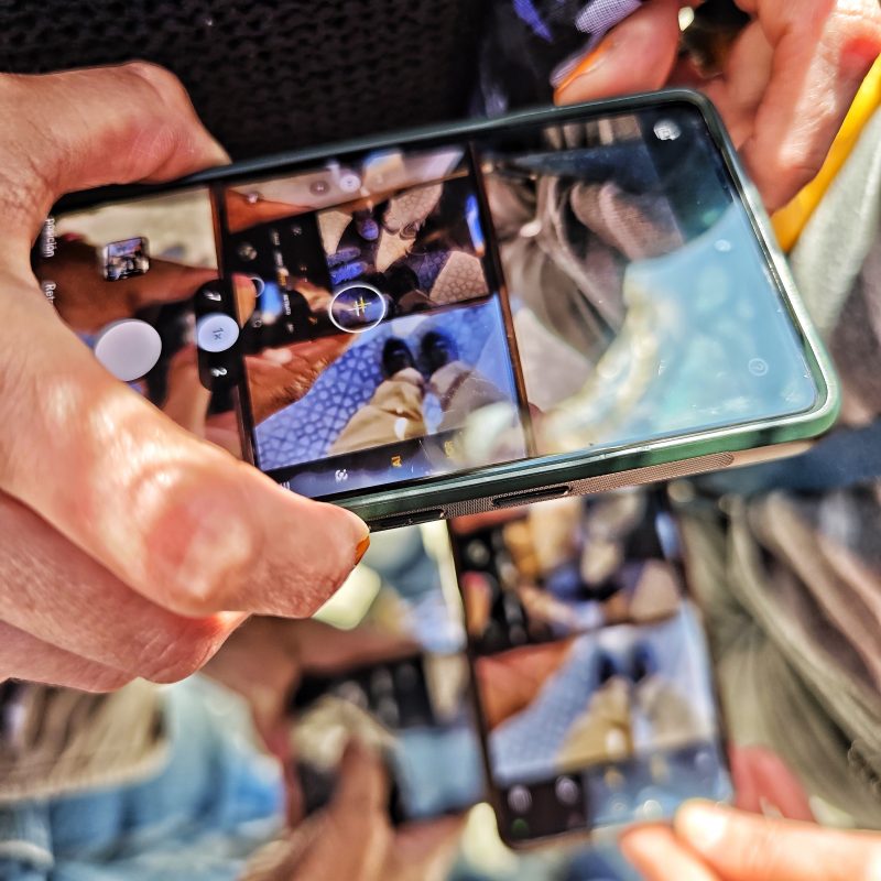 FRIENDS   – Fotografía creativa móvil en Barakaldo | Ibarakaldo