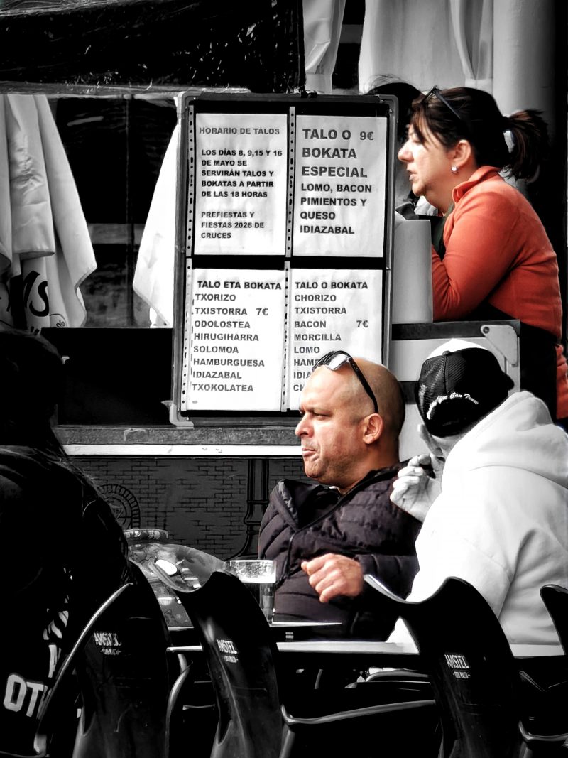 Desaturado Selectivo | MIRADAS| Momentos Splash (Cut Out). Fotografía Creativa Ibarakaldo