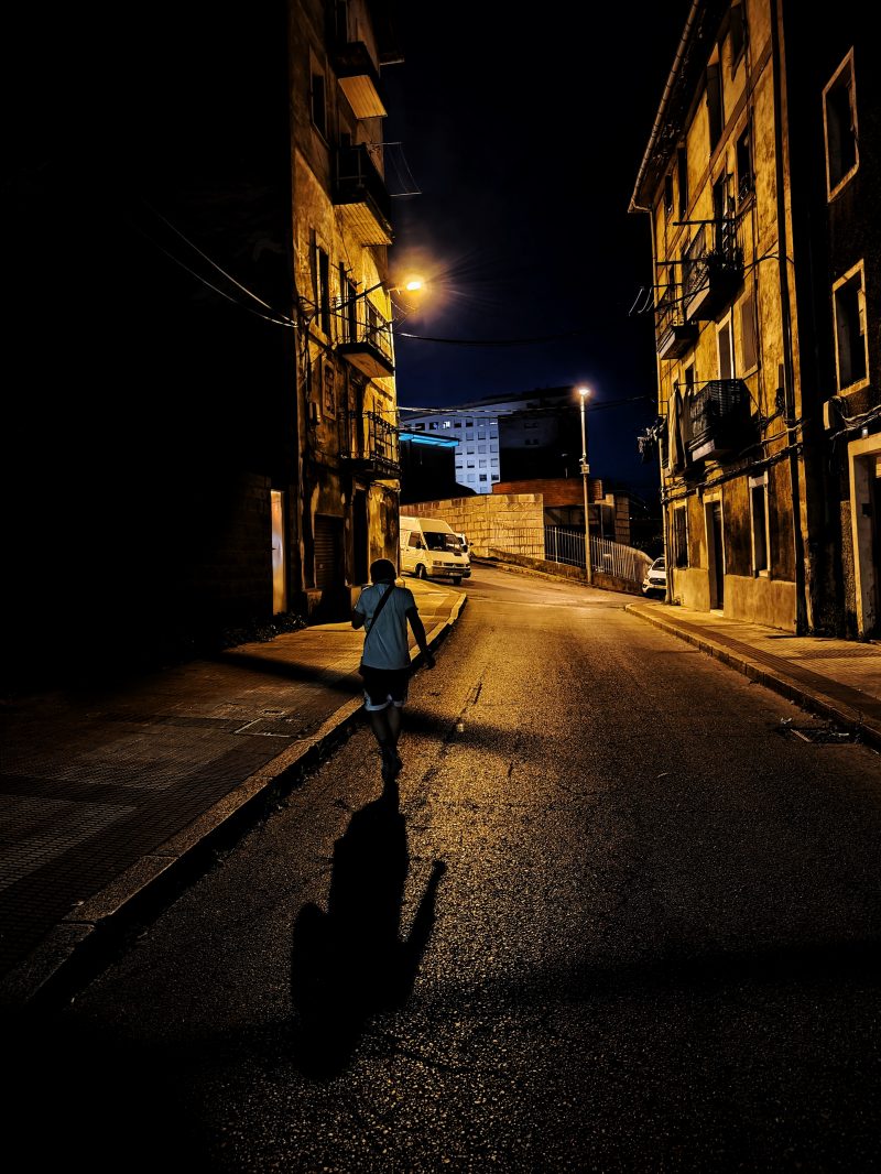 El Ultimo Caminante – Fotografía creativa móvil en Barakaldo | Ibarakaldo